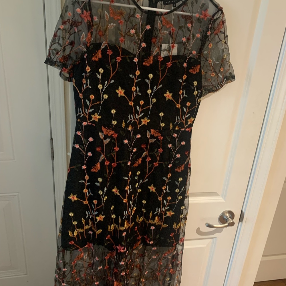 VICI Mesh embroidered Maxi Dress